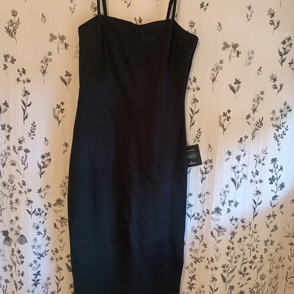Lulu's Classic Black Midi Dress - Picture 1 of 4